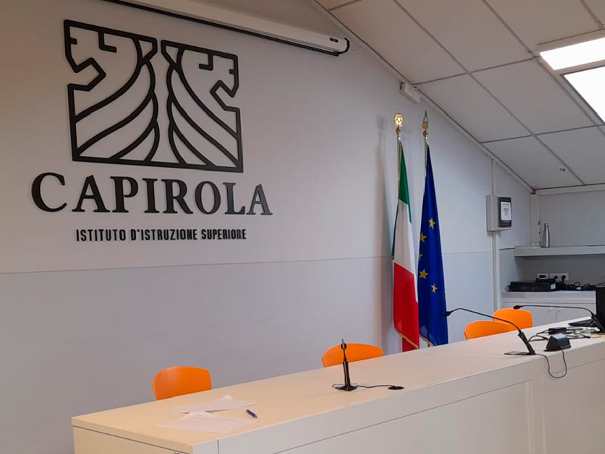 Vincenzo Capirola — logo application